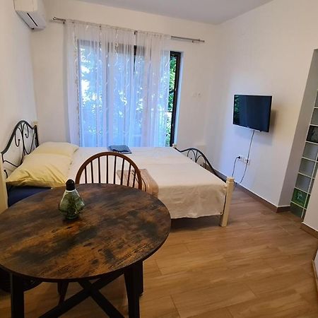 Mila Holiday Apartments Porec Ngoại thất bức ảnh
